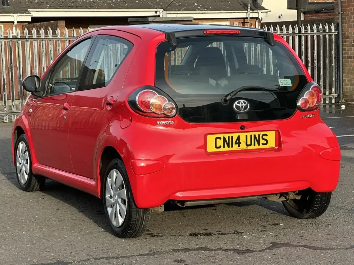 Usado Toyota Aygo 2014 Multicolour Citadino