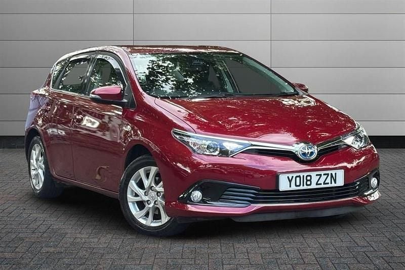 Red Used 2018 Toyota Auris Hybrid Hatchback | £10,299 (Fair price) - Image 1/4