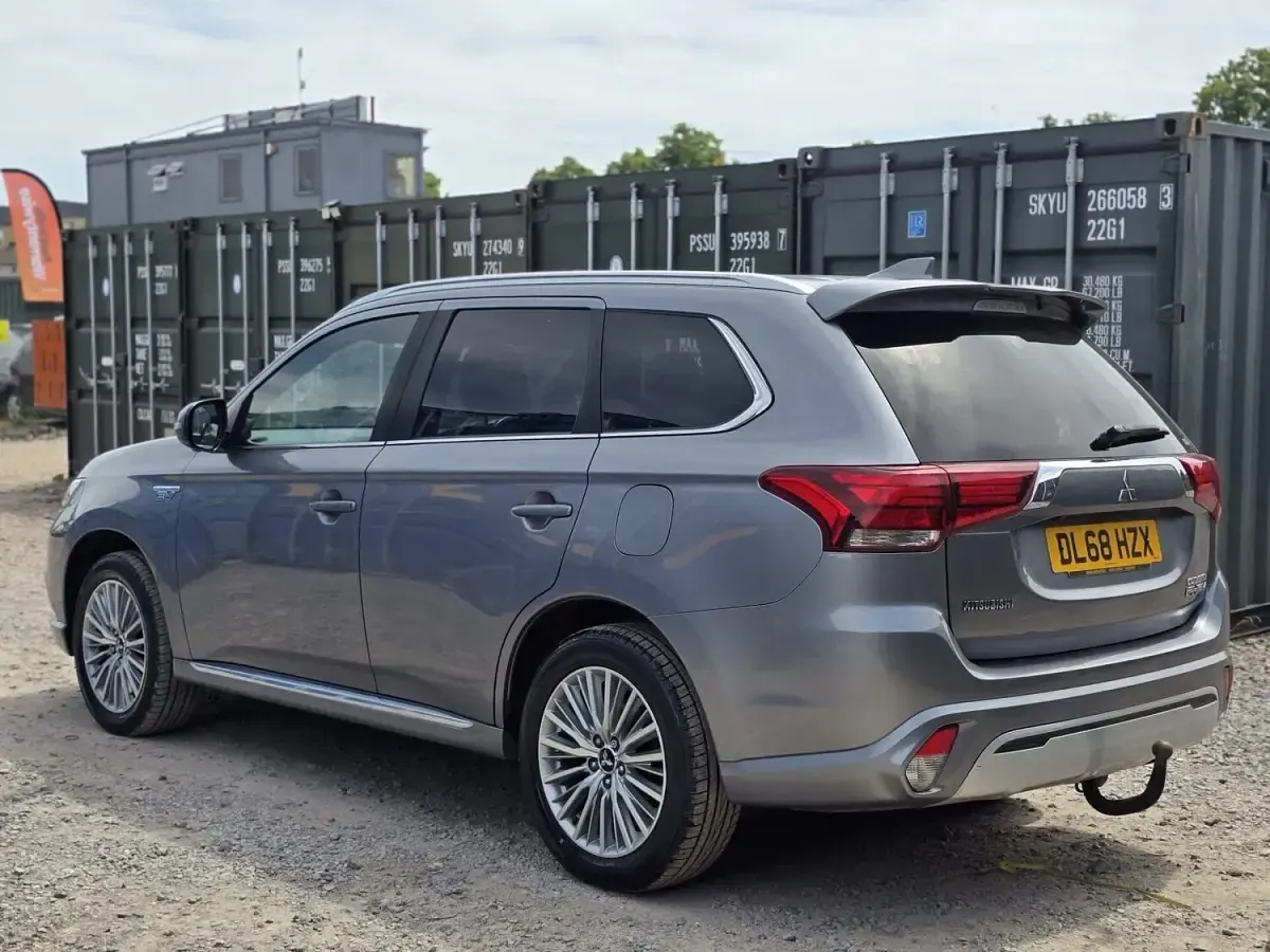 Used Mitsubishi Outlander P-HEV 2019 Grey SUV