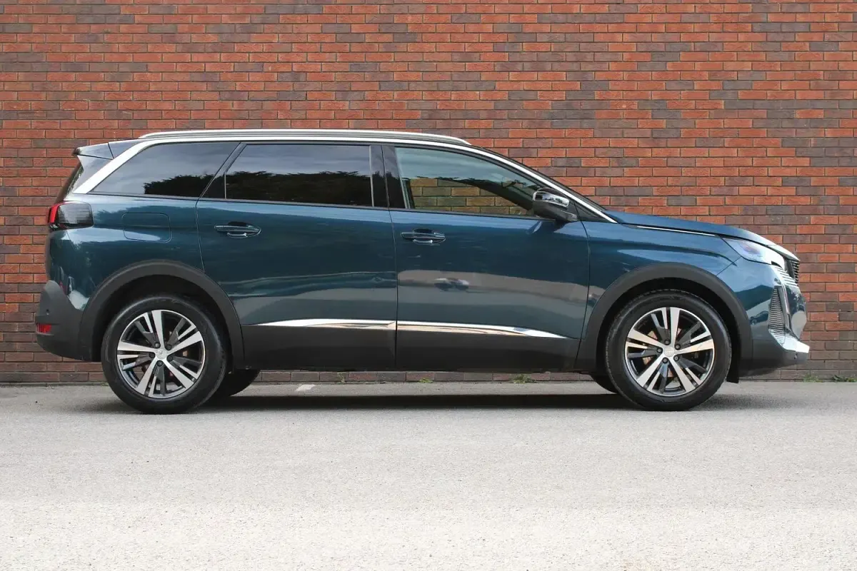 Used Peugeot 5008 Allure+ 2023 Blue SUV