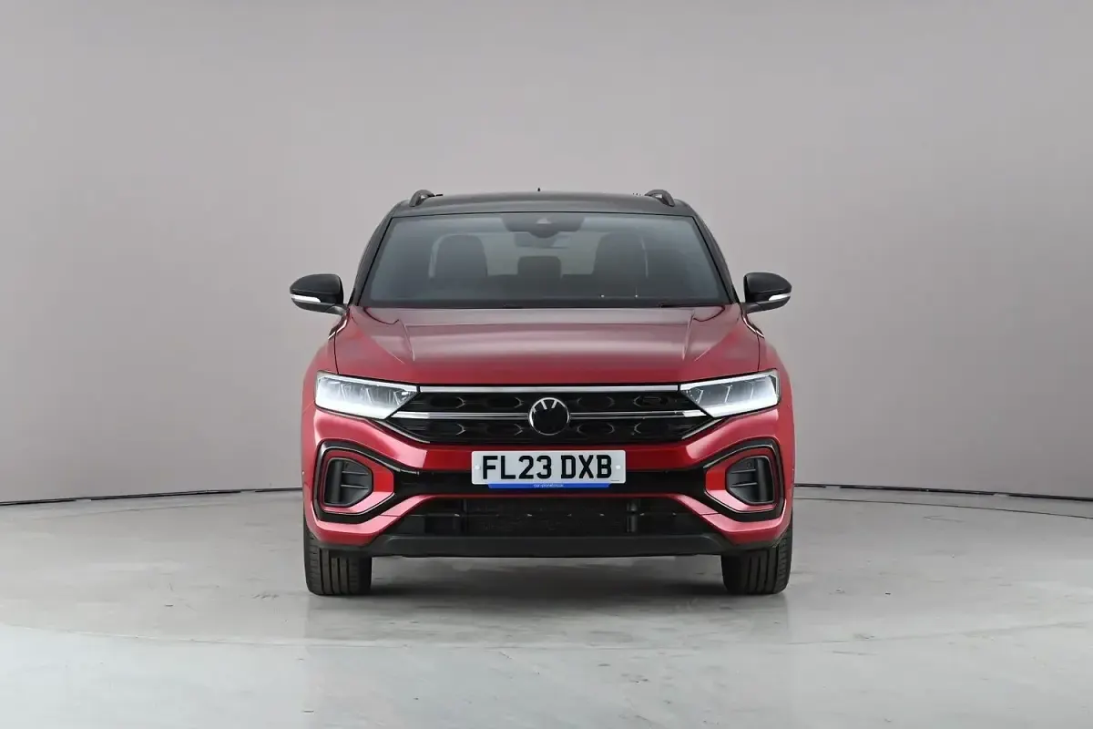 Used VW T-Roc R-line 150 HP (110 kW) 2023 Red SUV