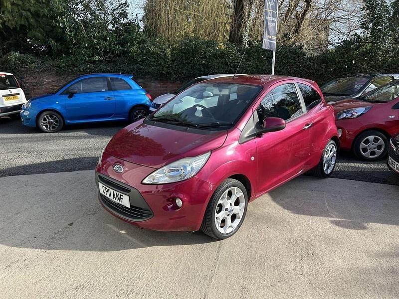 Used Ford Ka Titanium 69 HP (50 kW) 2011 Red Hatchback