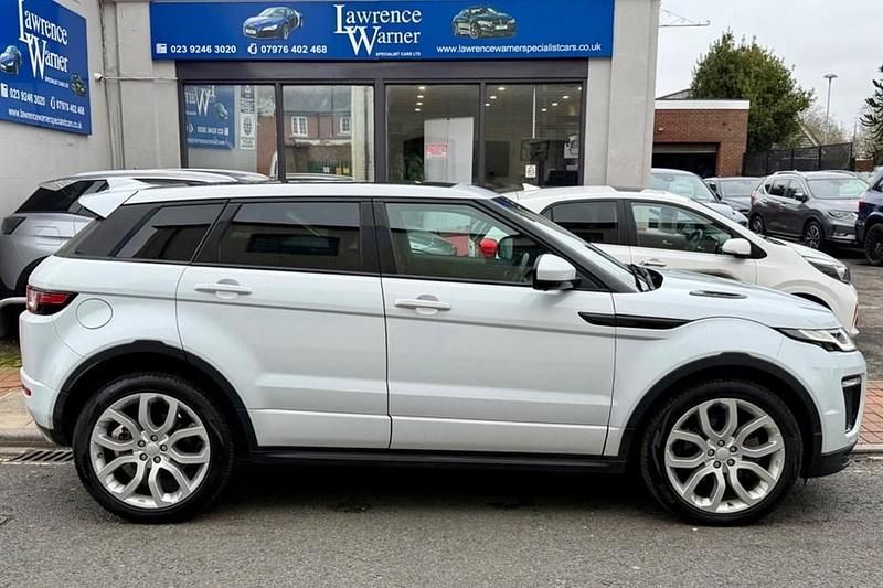 Used Land Rover Range Rover evoque HSE Dynamic 240 HP (176 kW) 2018