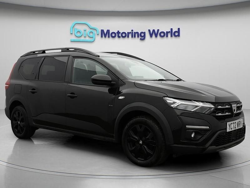 Black Used 2022 Dacia Jogger Extreme MPV | £13,800 (Fair price) - Image 1/4