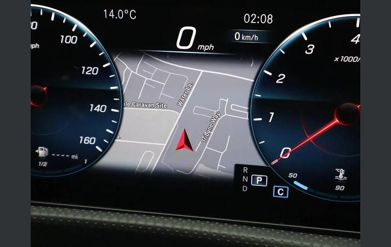 Used Mercedes A180 AMG Line Premium Plus 134 HP (98 kW) 2022 White Hatchback