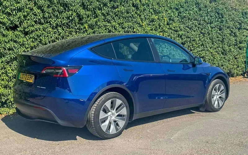 Used Tesla Model Y Long Range AWD 286 kW (389 HP) 2025 SUV