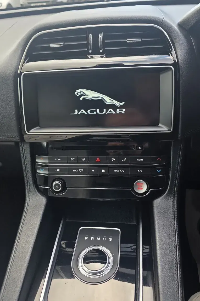 Usado Jaguar F-Pace 300 HP (220 kW) 2016 Azul SUV
