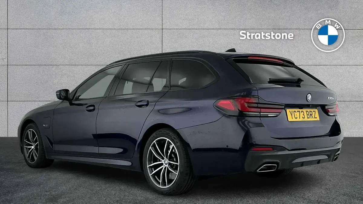 Usado BMW 530e M Sport 288 CV (211 kW) 2023 Azul Familiar