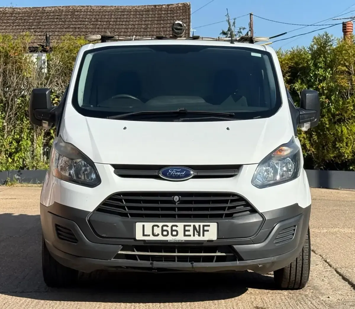 Used Ford Transit Custom 105 HP (77 kW) 2016 White Van