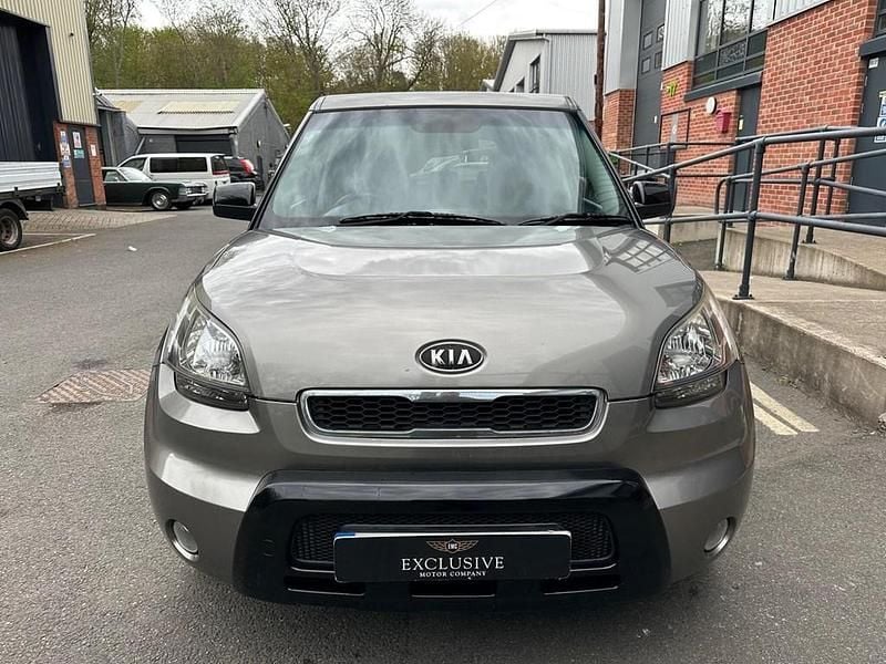 Used Kia Soul 126 HP (92 kW) 2010 Silver SUV