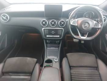 Image 3/4