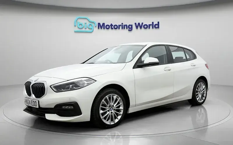 Used BMW 116 116 HP (85 kW) 2024 White Hatchback