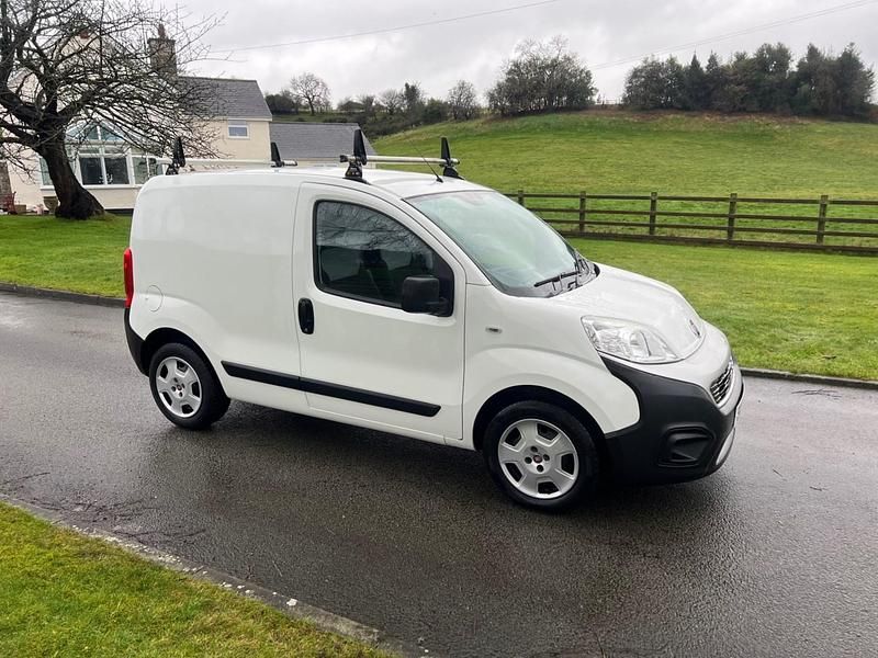 Used Fiat Fiorino 80 HP (58 kW) 2017 White MPV
