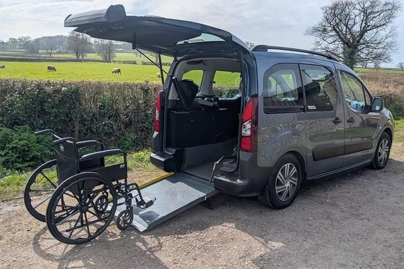 Used Citroën Berlingo XTR 90 HP (66 kW) 2013 Grey MPV