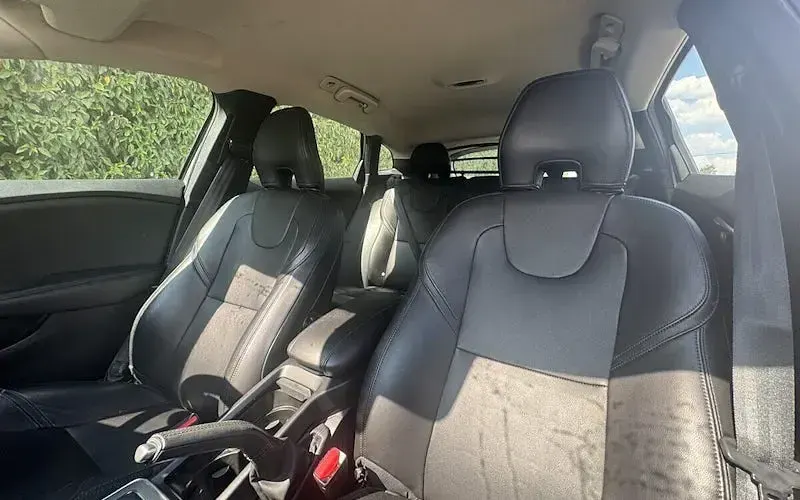 Used Volvo V40 Inscription 150 HP (110 kW) 2019 Hatchback