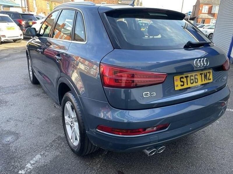 Used Audi Q3 Design 150 HP (110 kW) 2016 Blue SUV