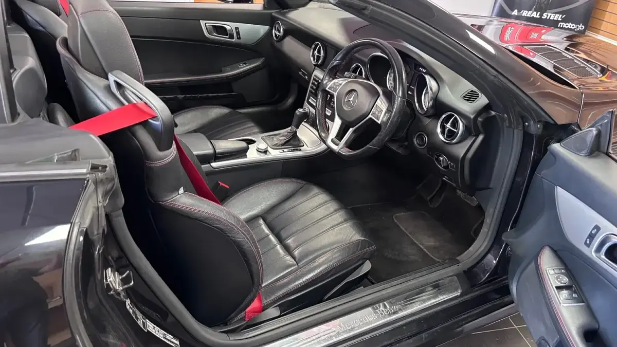 Used Mercedes SLK250 AMG 2013 Black Cabriolet