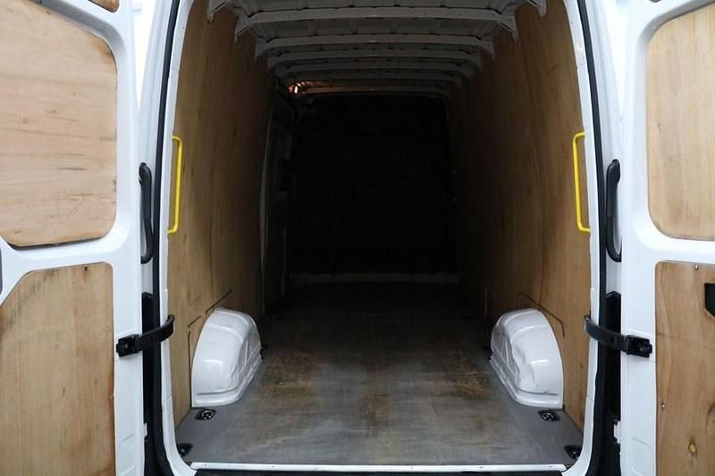 Used VW Crafter Trendline 140 HP (102 kW) 2022 White Van