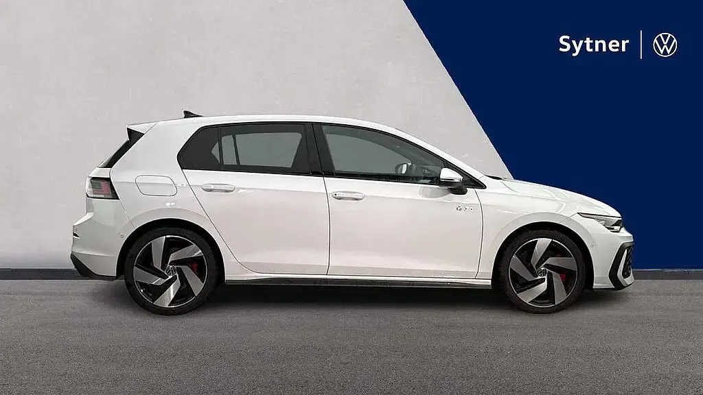 Used VW Golf VIII 265 HP (194 kW) 2025