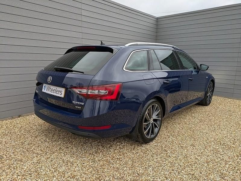 Used Skoda Superb LAURIN & KLEMENT 190 HP (139 kW) 2016 Blue Estate