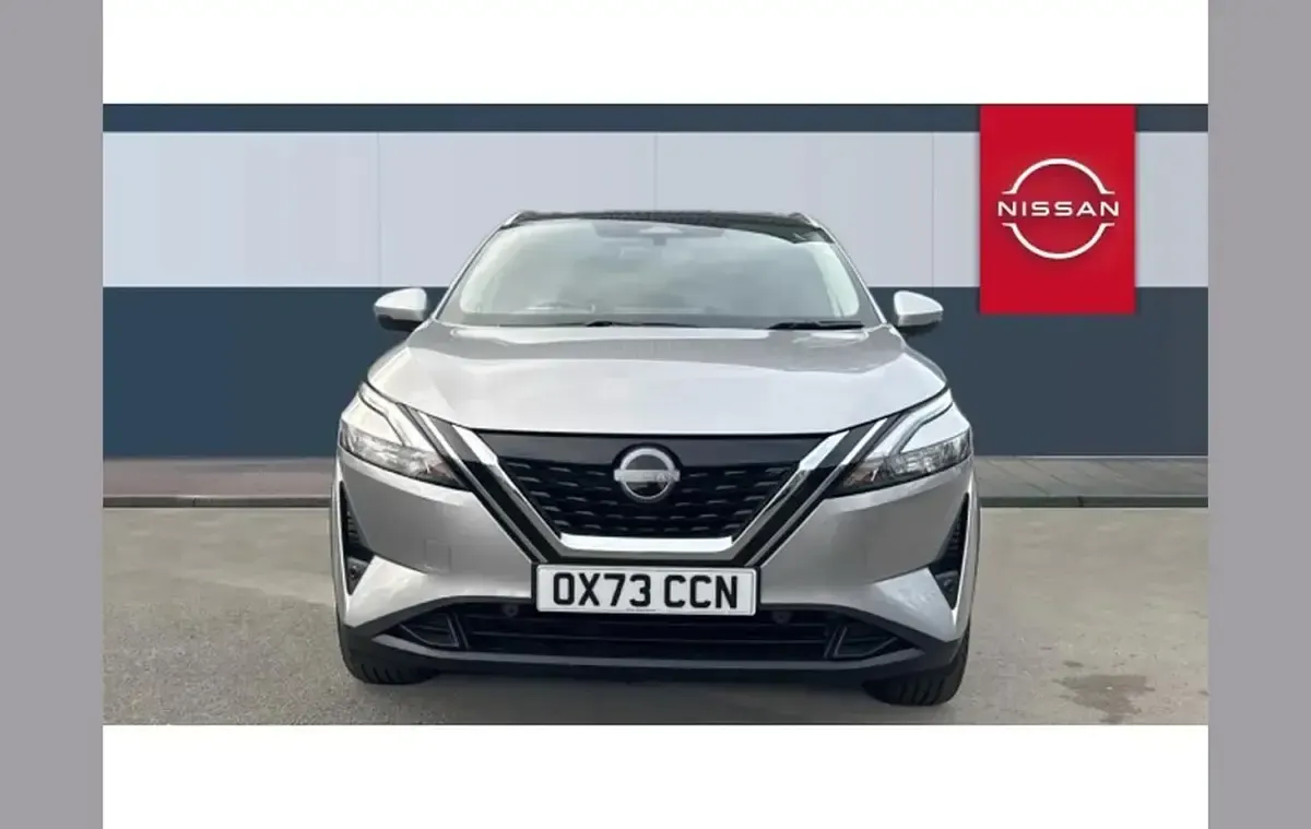 Used Nissan Qashqai N-Connecta 190 HP (139 kW) 2023 Silver SUV