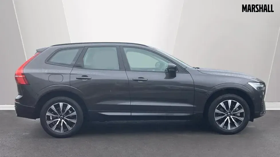 Used Volvo XC60 Plus 250 HP (183 kW) 2023 Grey SUV