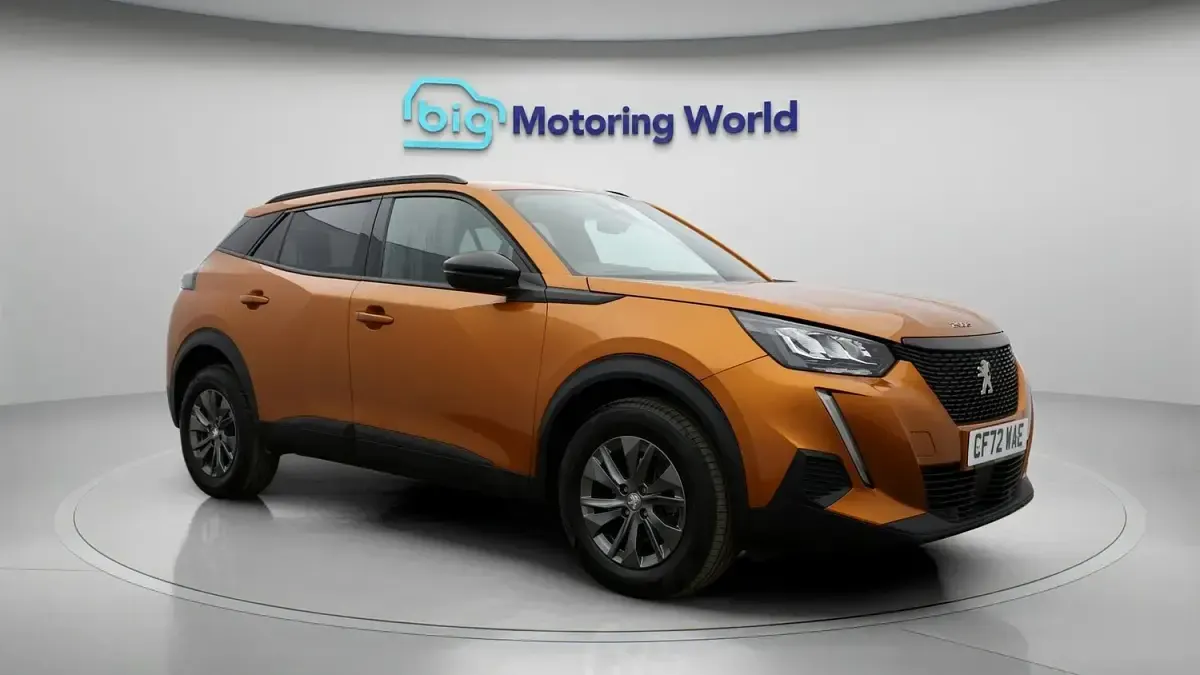 Used Peugeot 2008 Active+ 101 HP (74 kW) 2023 SUV