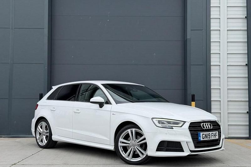 Used Audi A3 S-Line 150 HP (110 kW) 2019 White Sedan