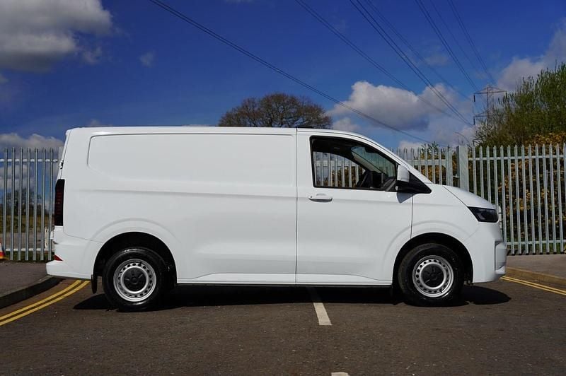 Novo VW Transporter 2025 Branco Van