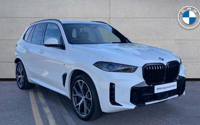 Used 2025 BMW X5 M Sport SUV | £61,409 (Super price) - Image 1/4