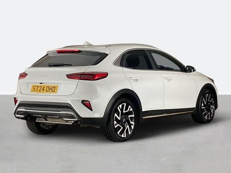 Used Kia XCeed 2024 White SUV