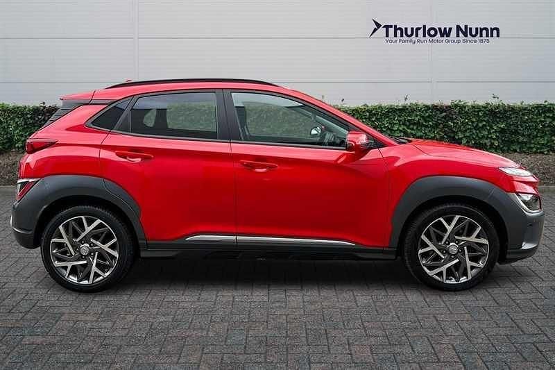 Used Hyundai Kona Premium 141 HP (103 kW) 2022 Red SUV