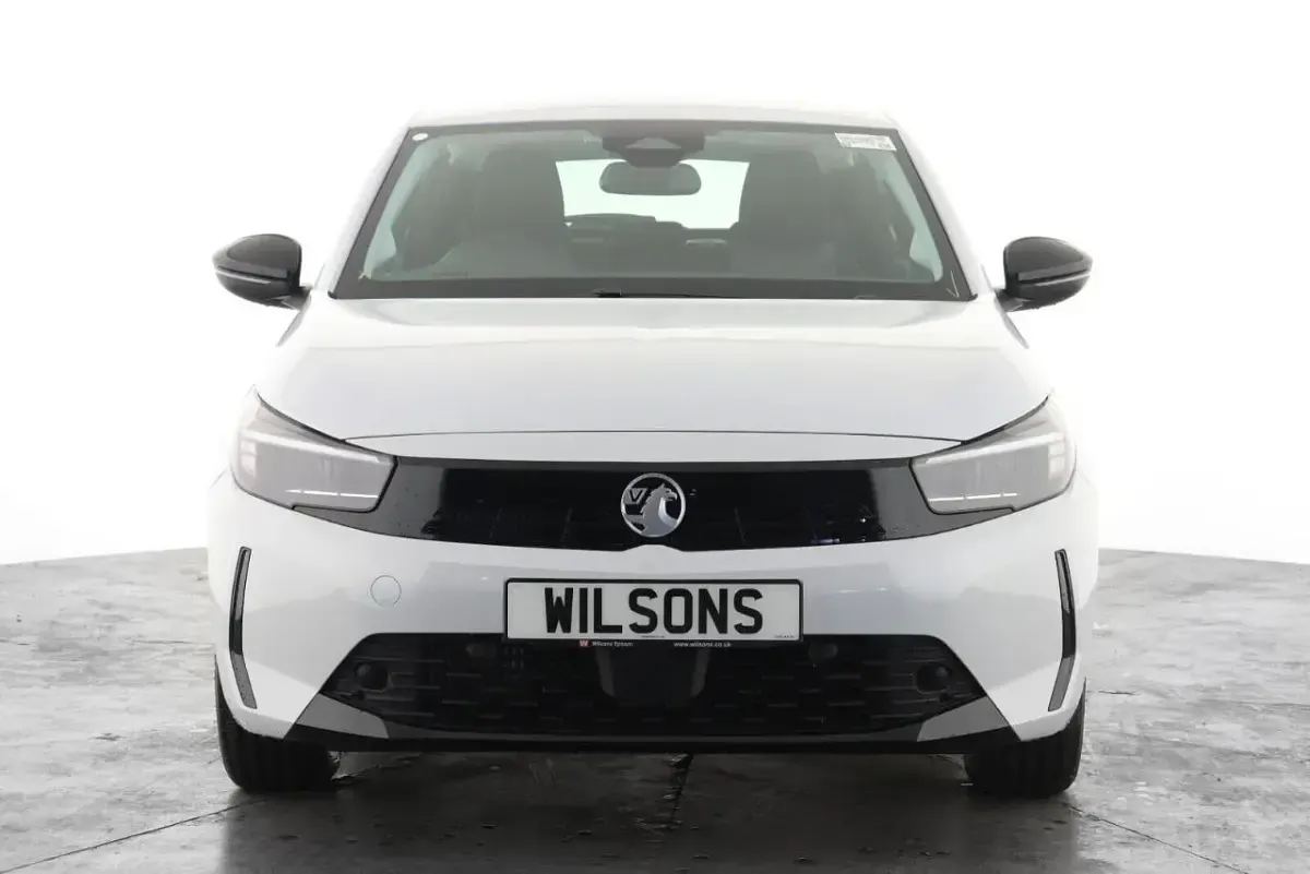 New Vauxhall Corsa Design Edition 99 HP (72 kW) 2026 White Hatchback
