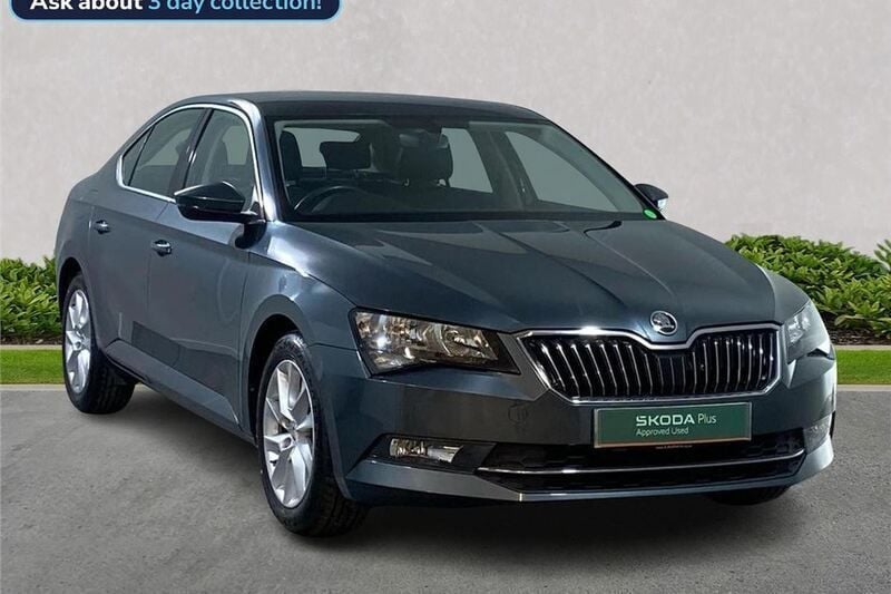 Grey Used 2018 Skoda Superb SE Hatchback | £10,660 (Good price) - Image 1/4