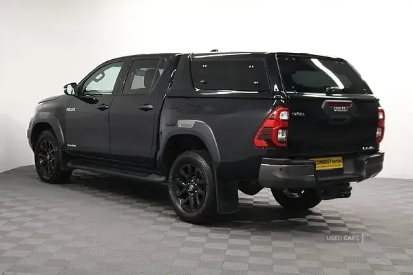 Used Toyota HiLux 204 HP (150 kW) 2022 Black Pickup