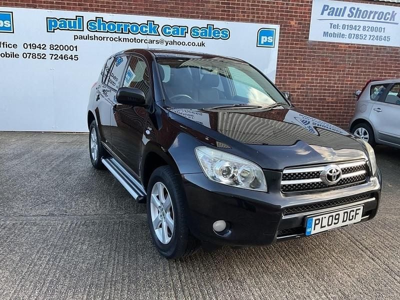 Black Used 2009 Toyota RAV4 Estate | £3,298 (Good price) - Image 1/4