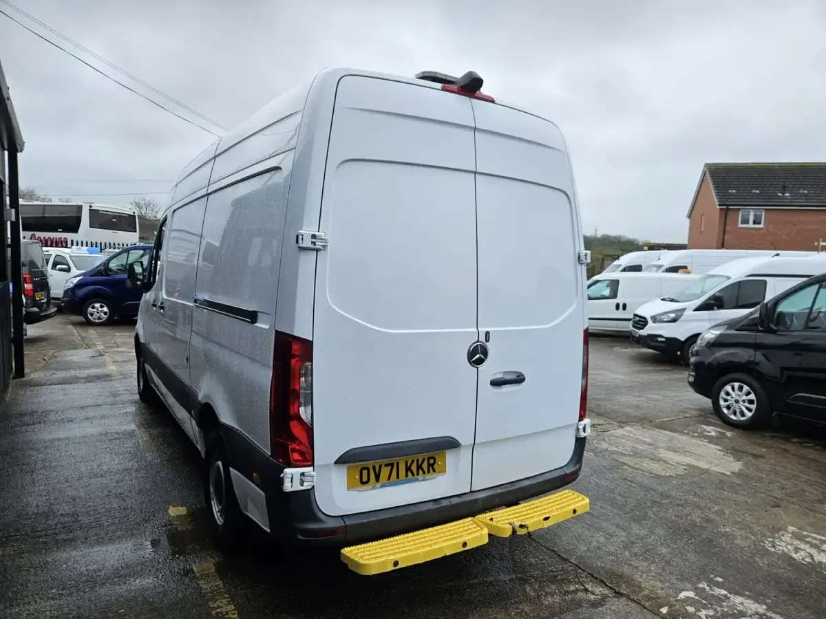 Usado Mercedes Sprinter Progressive 2022 Branco Van