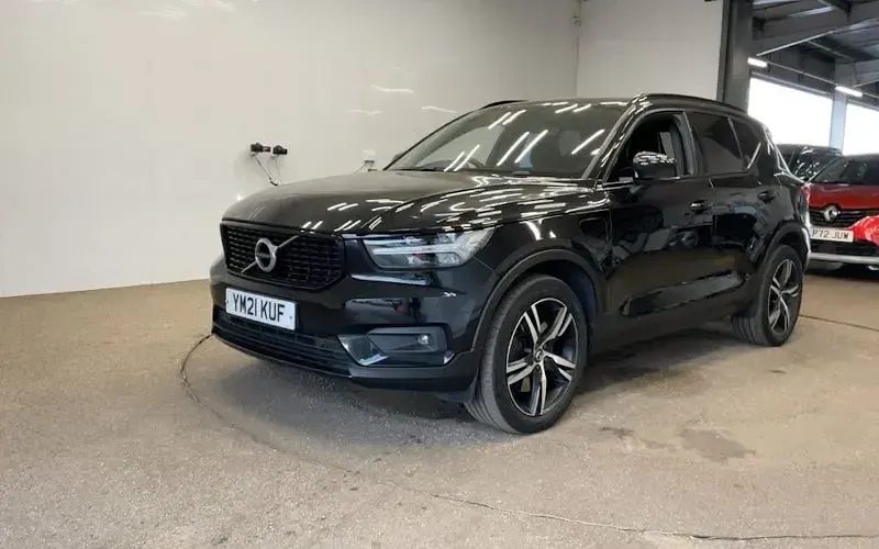 Used Volvo XC40 R-Design 211 HP (155 kW) 2021 Black SUV