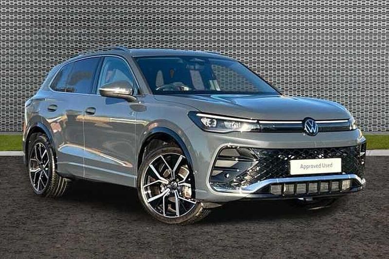 Used 2025 VW Tiguan SUV | £32,994 (Expensive) - Image 1/4