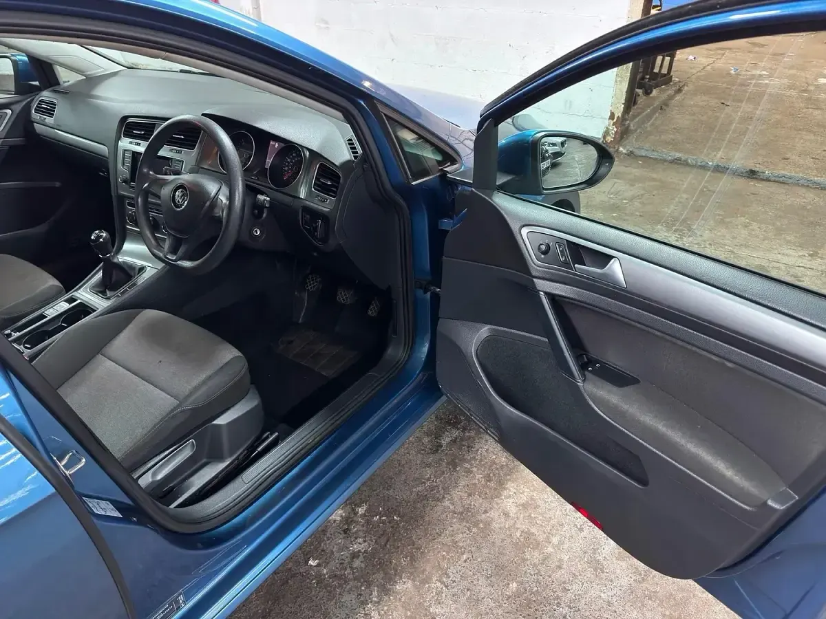 Used VW Golf VII S 2014 Blue Hatchback