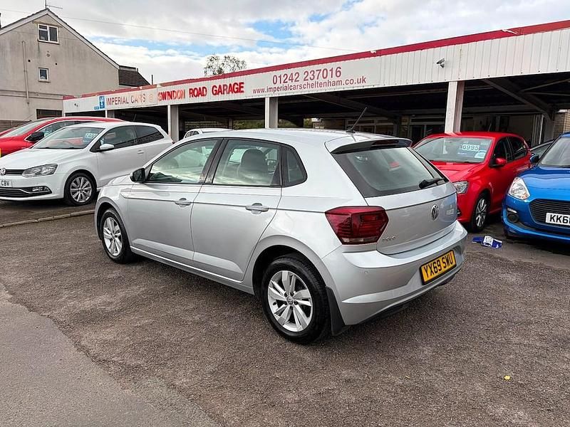 Used VW Polo SE 95 HP (69 kW) 2018 Silver Hatchback