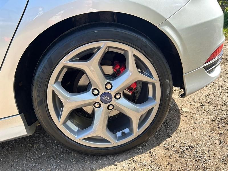 Used Ford Focus ST 2016 Silver Hatchback