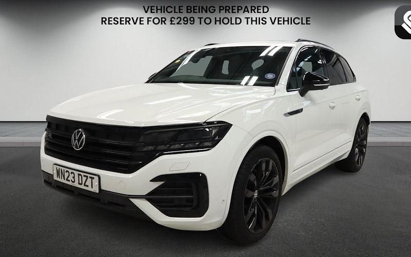 Used VW Touareg Black Edition 286 HP (210 kW) 2022 Pure white SUV