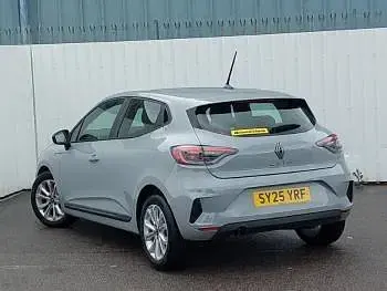 Used Renault Clio Evolution 90 HP (66 kW) 2025 Grey Hatchback