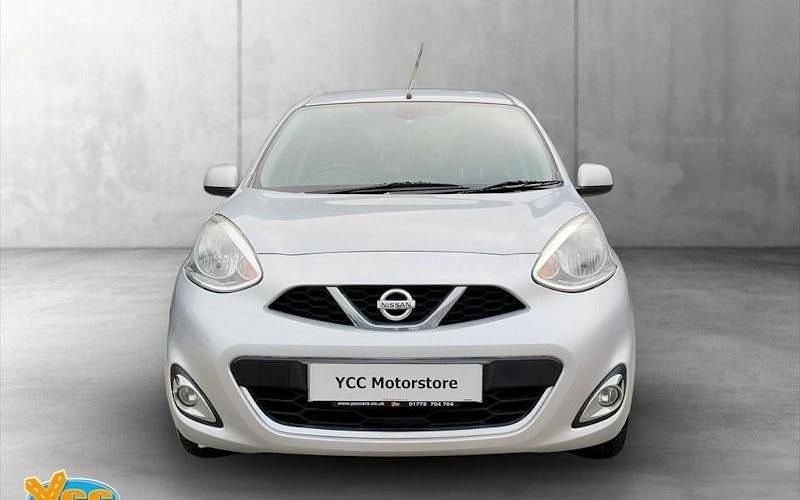 Begagnad Nissan Micra Acenta 80 HK (58 kW) 2015 Silver Halvkombi