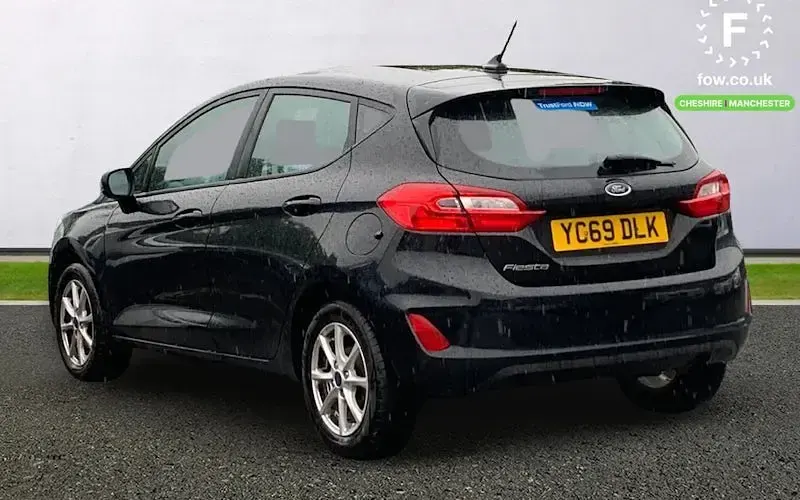 Used Ford Fiesta Zetec 86 HP (63 kW) 2019 Black Hatchback