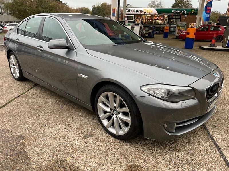 Begagnad BMW 520 2010 Grå Sedan