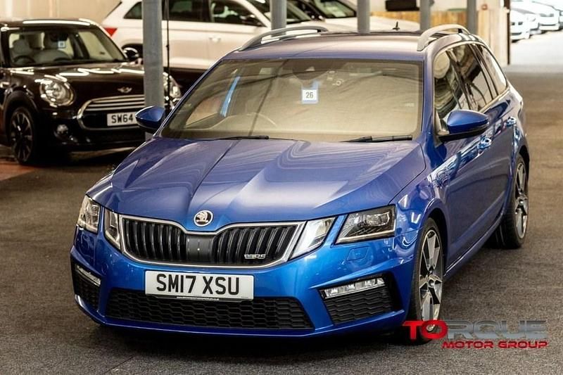 Used Skoda Octavia vRS 184 HP (135 kW) 2017 Blue Estate