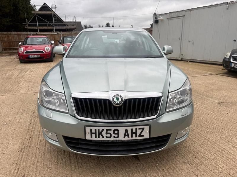 Begagnad Skoda Octavia Elegance 2009 Grön Halvkombi