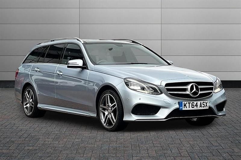 Diamond silver Used 2015 Mercedes E220 AMG Line Premium Estate | £13,495 (Fair price) - Image 1/4